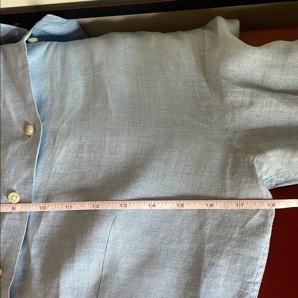 Paul Stuart 💯 Linen Button-Down Shirt with Elegant Turn-Back Cuffs in XS - Picture 8 of 11